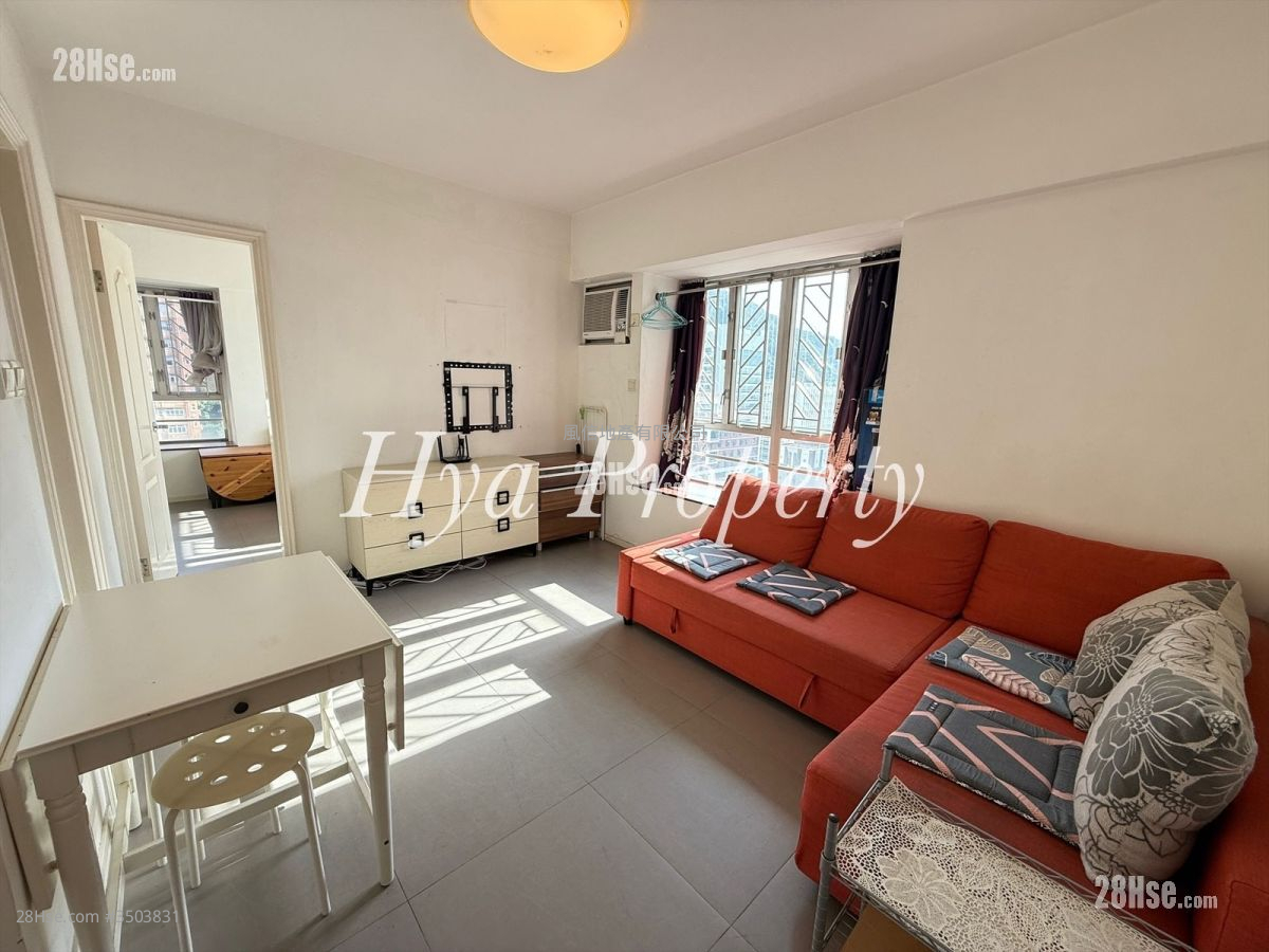 The Bonham Mansion Rental 1 Bedroom , 1 Bathroom 384 ft² ( 35.7 m² )