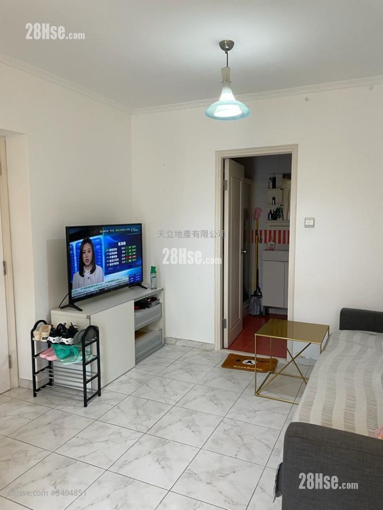 Hongway Garden Sell 2 Bedrooms , 1 Bathroom 380 ft² ( 35.3 m² )