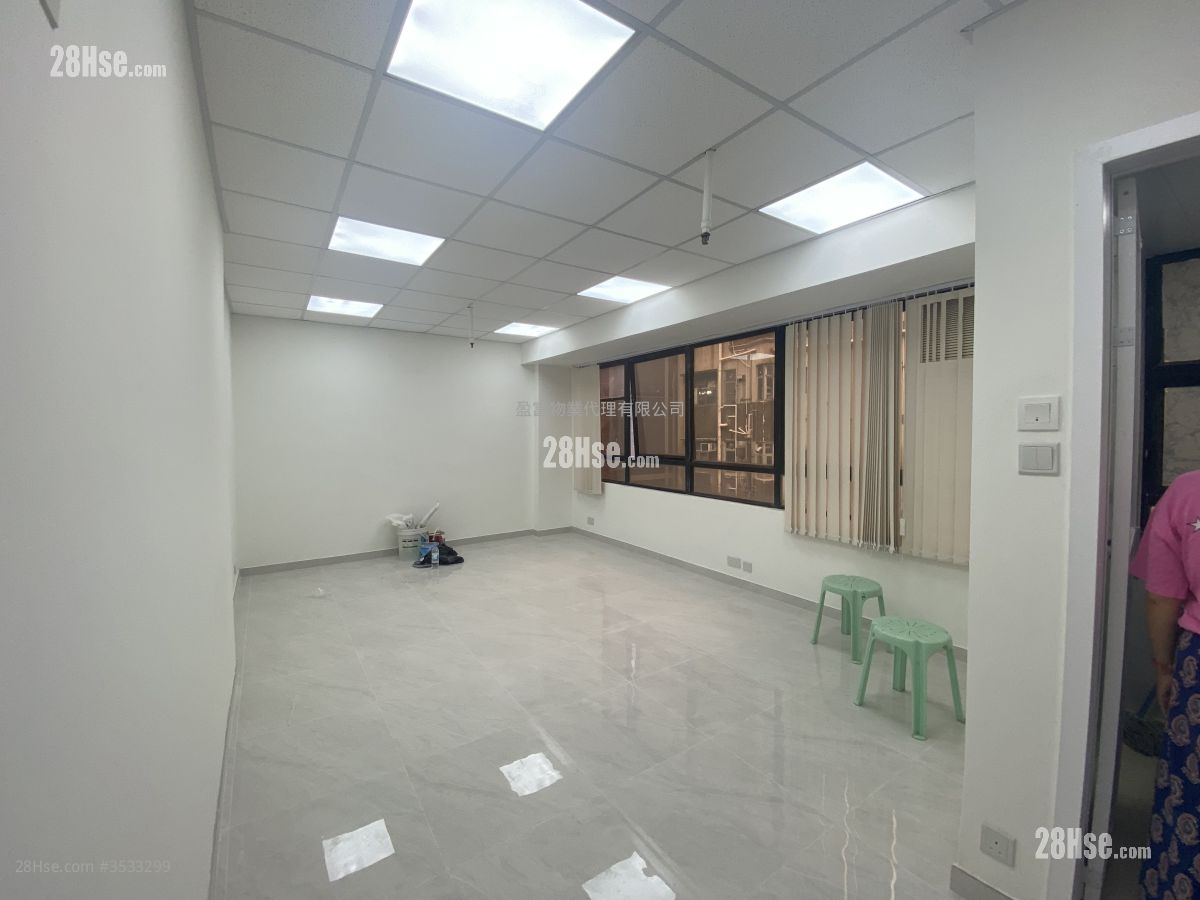 Bank Tower Rental Studio , 1 Toilet