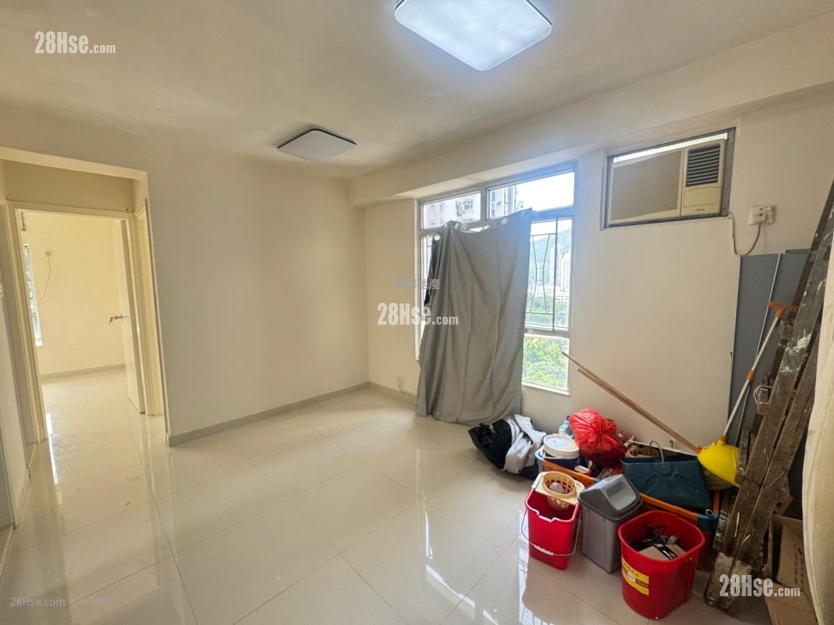 Billion Court Rental 2 Bedrooms 384 ft² ( 35.7 m² )