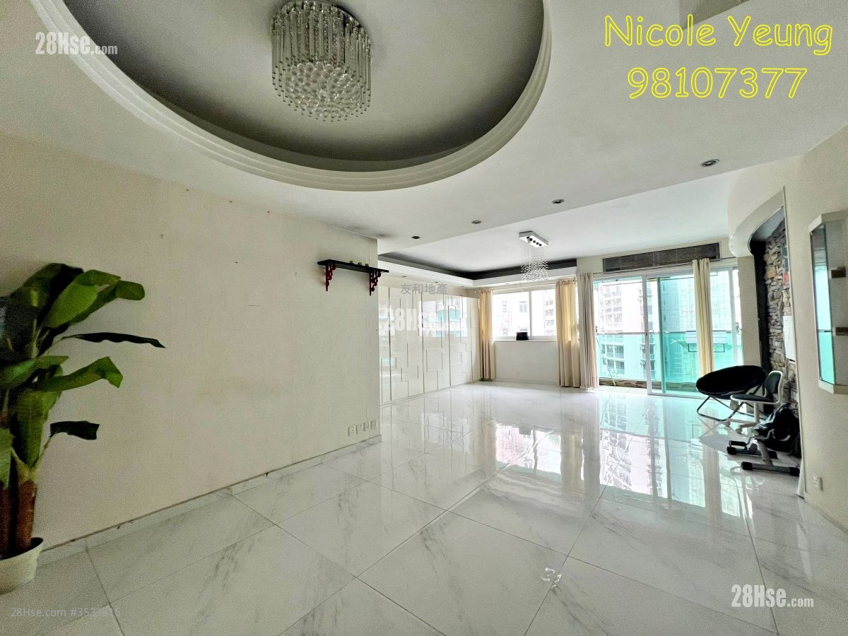 King's Court Sell 4 Bedrooms , 3 Bathrooms 1,550 ft² ( 144.0 m² )