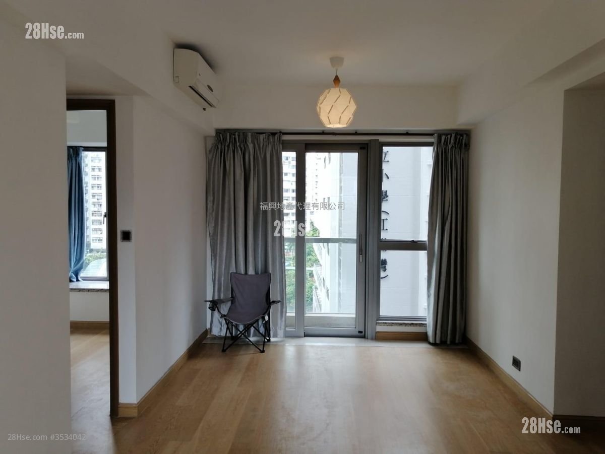 Stars By The Harbour Sell 3 Bedrooms , 2 Bathrooms 731 ft² ( 67.9 m² )