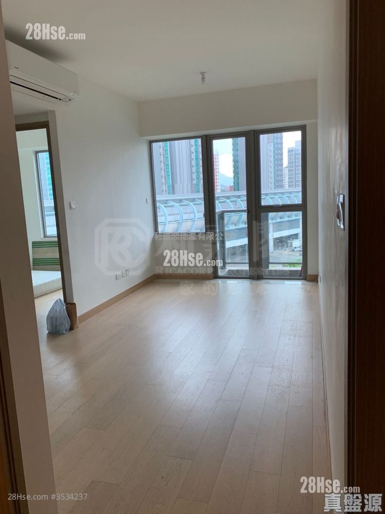 The Spectra Sell 3 Bedrooms 533 ft² ( 49.5 m² )