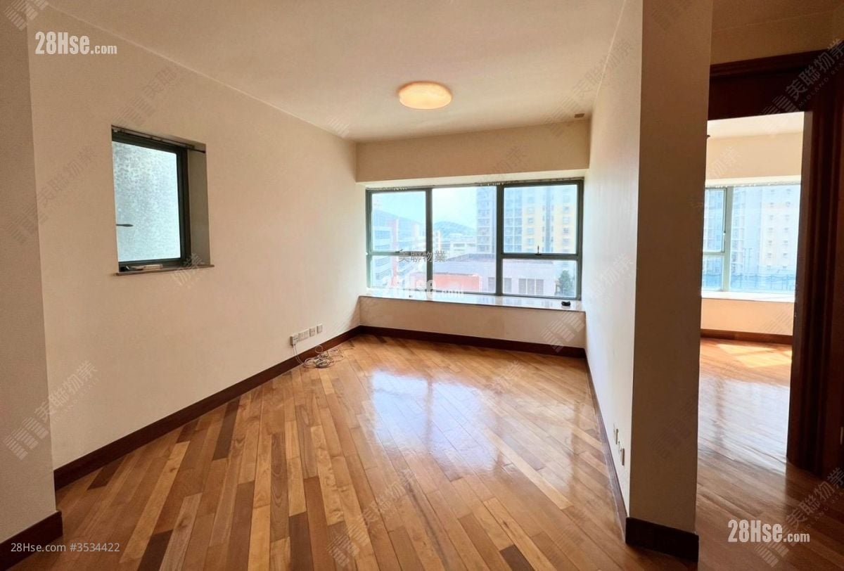 Aquamarine Sell 2 Bedrooms , 1 Bathroom 494 ft² ( 45.9 m² )