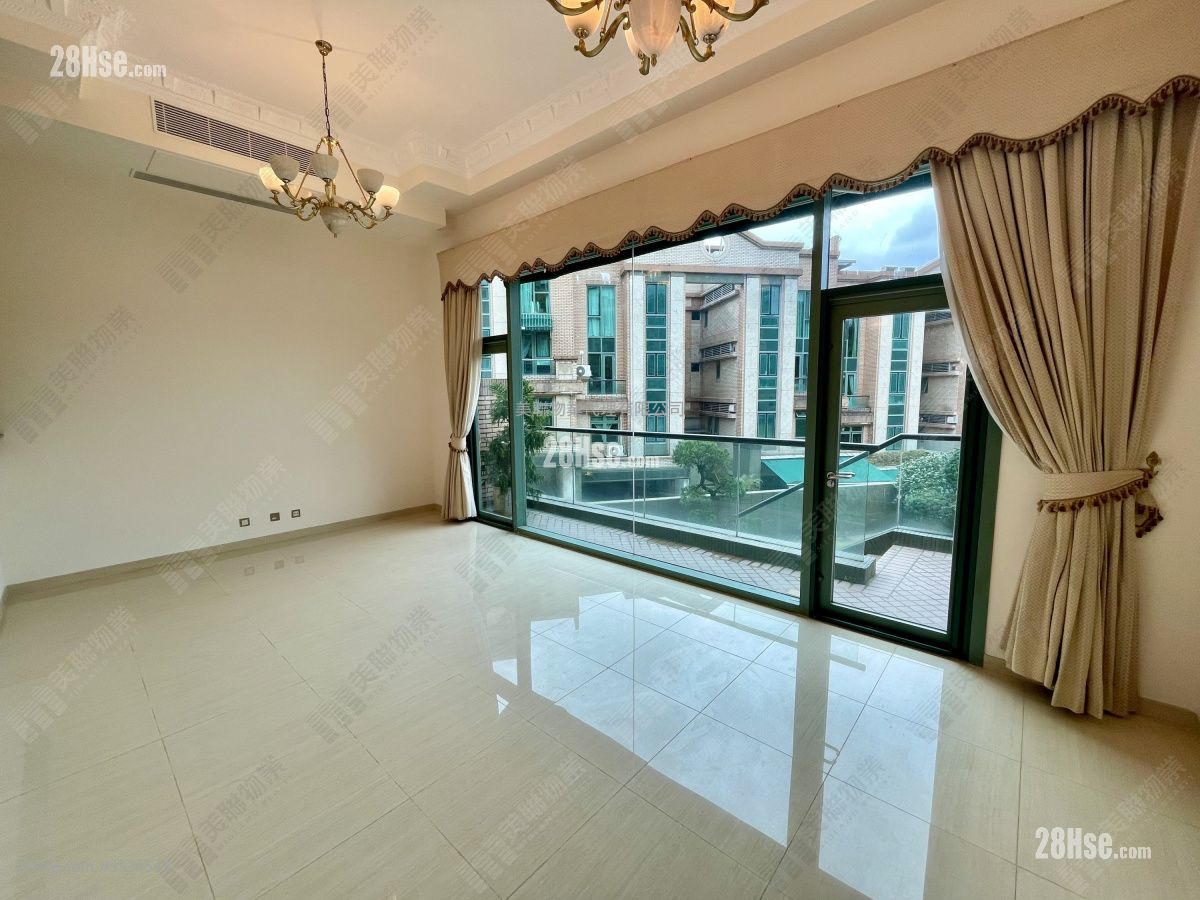 Chateau Royale Sell 3 Bedrooms , 5+ Bathrooms 2,160 ft² ( 200.7 m² )