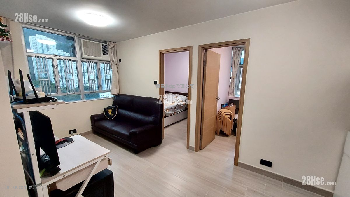 Tin Ma Court Sell 2 Bedrooms 415 ft² ( 38.6 m² )
