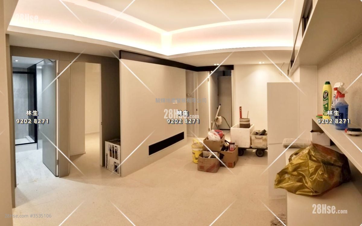 Windsor Mansion Sell 4 Bedrooms , 2 Bathrooms 724 ft² ( 67.3 m² )