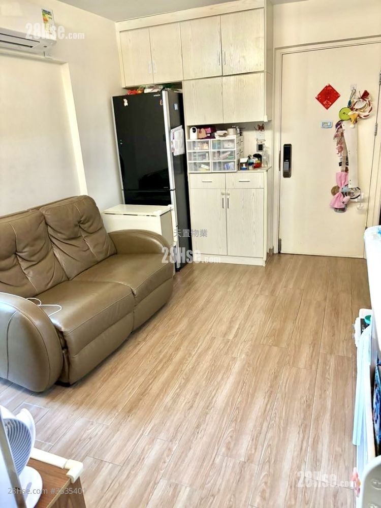 The Sherwood Sell 2 Bedrooms 450 ft² ( 41.8 m² )