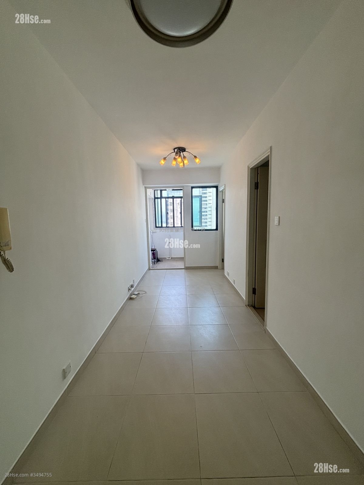 Fung King Court Rental 2 Bedrooms , 1 Bathroom 323 ft² ( 30.0 m² )