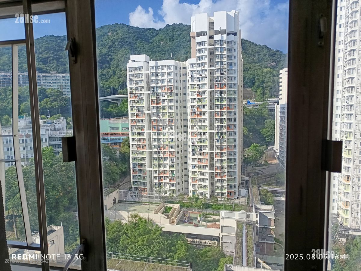 Cheung Fai Building Rental 2 Bedrooms , 1 Bathroom 236 ft² ( 21.9 m² )
