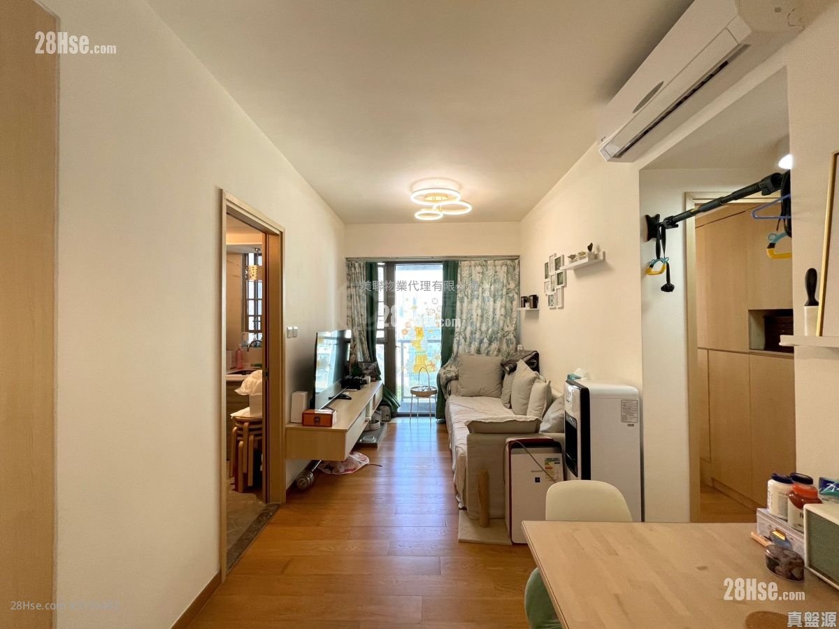 The Papillons Sell 2 Bedrooms , 1 Bathroom 513 ft² ( 47.7 m² )
