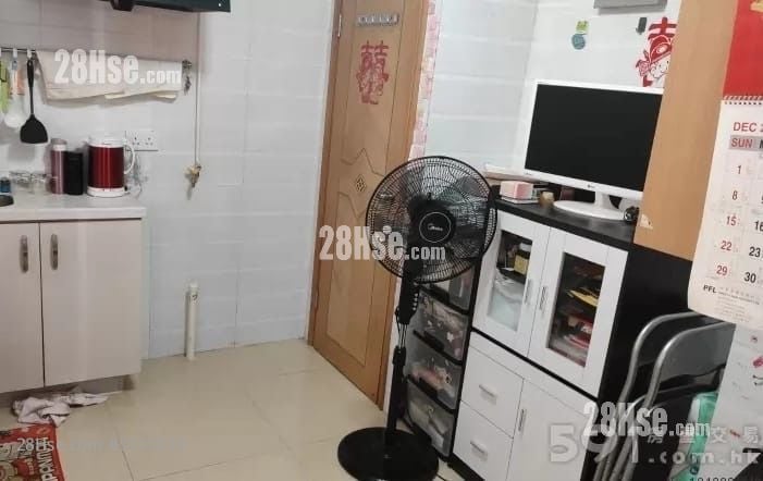 Kam Shek Building Rental 1 Bathroom 150 ft² ( 13.9 m² )