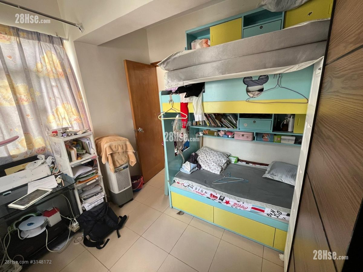 Maylun Apartments Sell 3 Bedrooms , 1 Bathroom 538 ft² ( 50.0 m² )