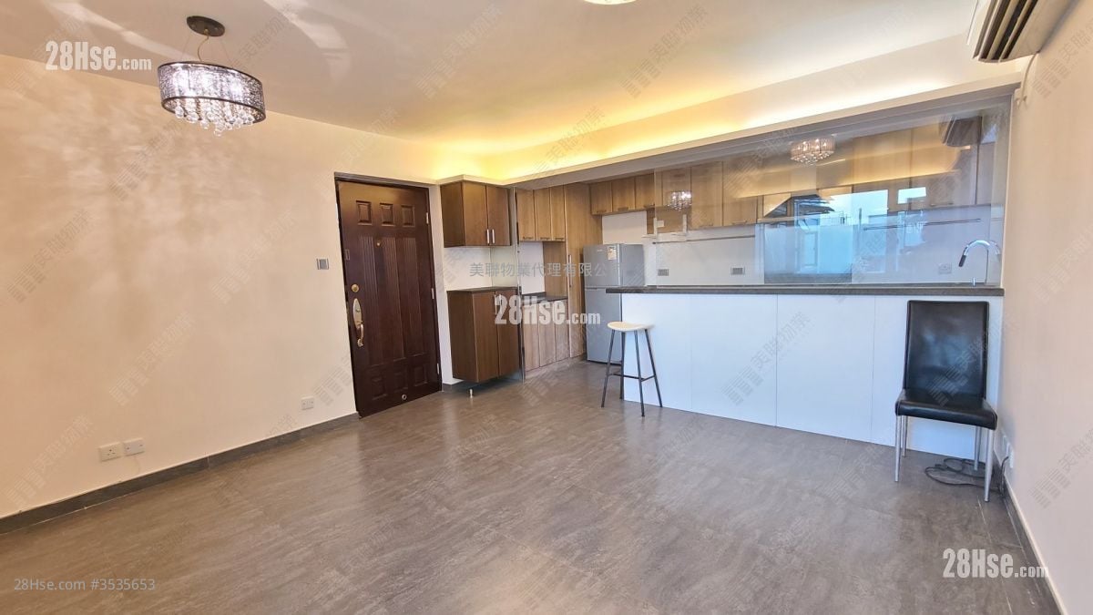 Fessenden Court Sell 3 Bedrooms , 4 Bathrooms 629 ft² ( 58.4 m² )