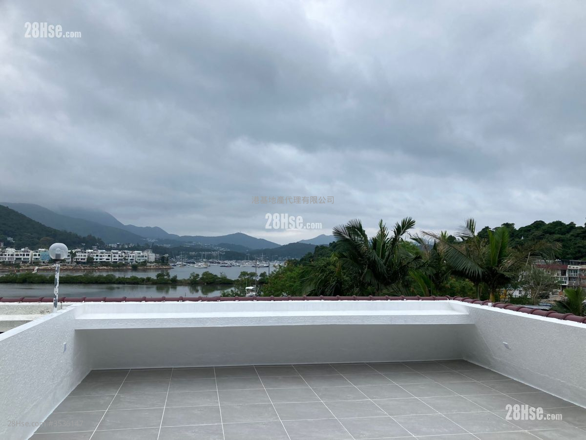 Nam Wai Rental 3 Bedrooms , 1 Bathroom 630 ft² ( 58.5 m² )