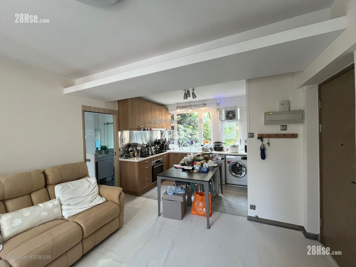 Hillview Court Sell 1 Bedroom , 1 Bathroom 482 ft² ( 44.8 m² )