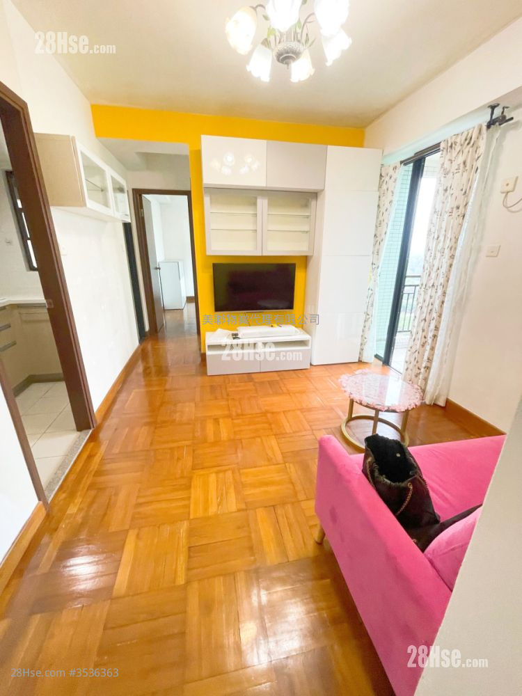 Royal Green Sell 2 Bedrooms , 1 Bathroom 415 ft² ( 38.6 m² )