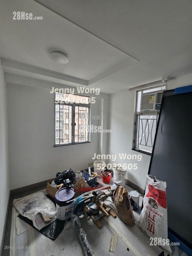 Willie Court Sell 2 Bedrooms , 1 Bathroom 279 ft² ( 25.9 m² )