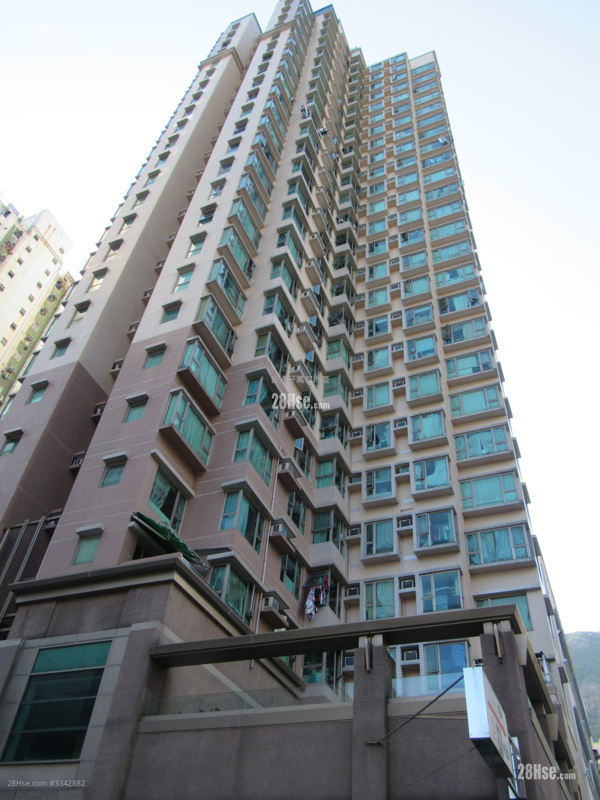 Tin Wan Court Sell 3 Bedrooms , 2 Bathrooms 560 ft² ( 52.0 m² )