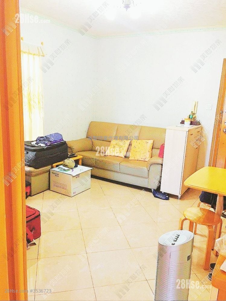 Sheungshui Town Center Sell 2 Bedrooms , 1 Bathroom 391 ft² ( 36.3 m² )