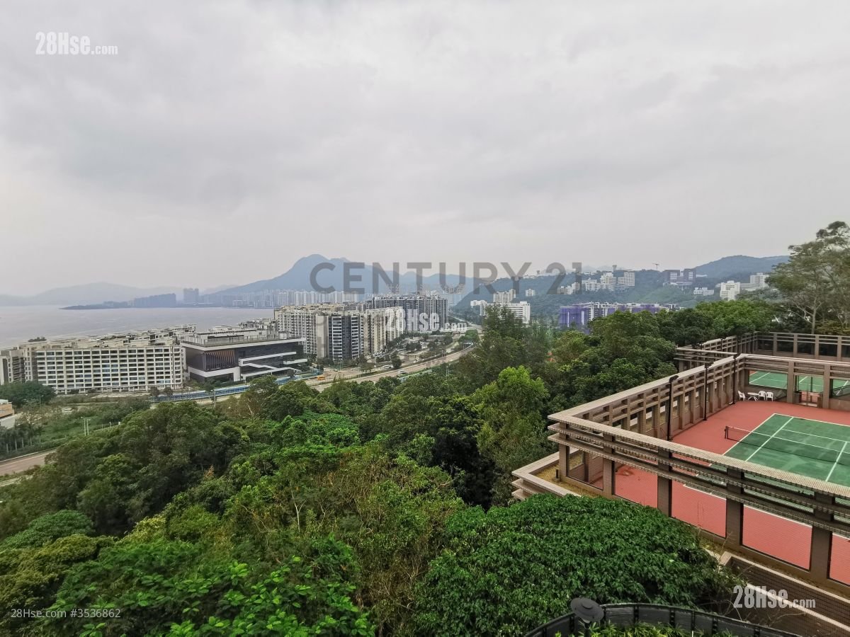 Deerhill Bay Sell 3 Bedrooms , 2 Bathrooms 1,403 ft² ( 130.3 m² )