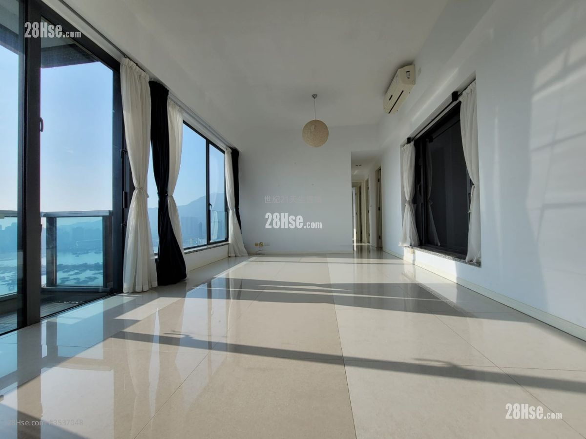 Crown By The Sea Rental 4 Bedrooms , 3 Bathrooms 1,124 ft² ( 104.4 m² )
