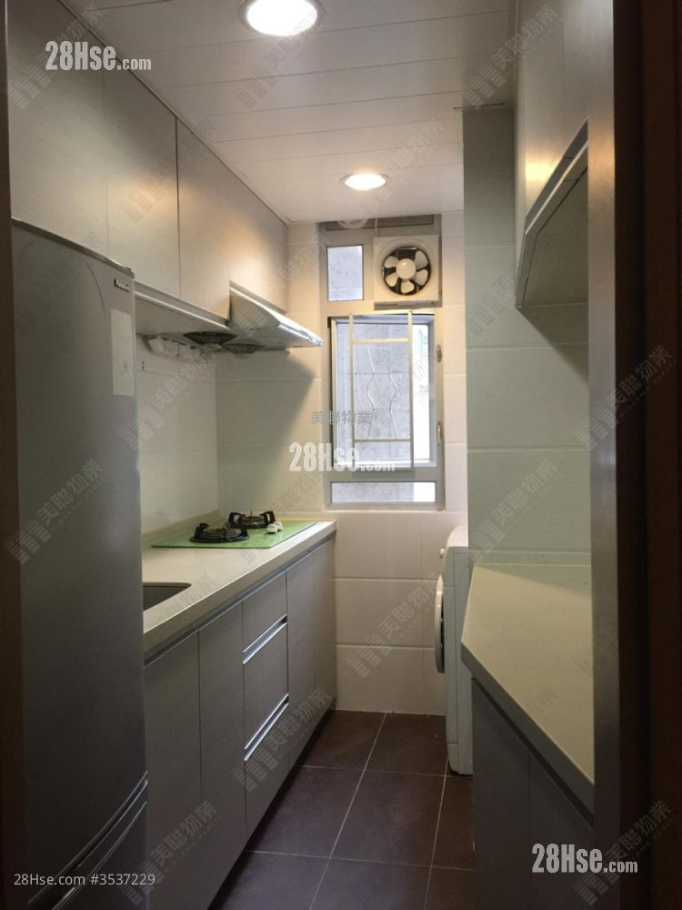 Kam Ying Court Rental 3 Bedrooms , 1 Bathroom 554 ft² ( 51.5 m² )