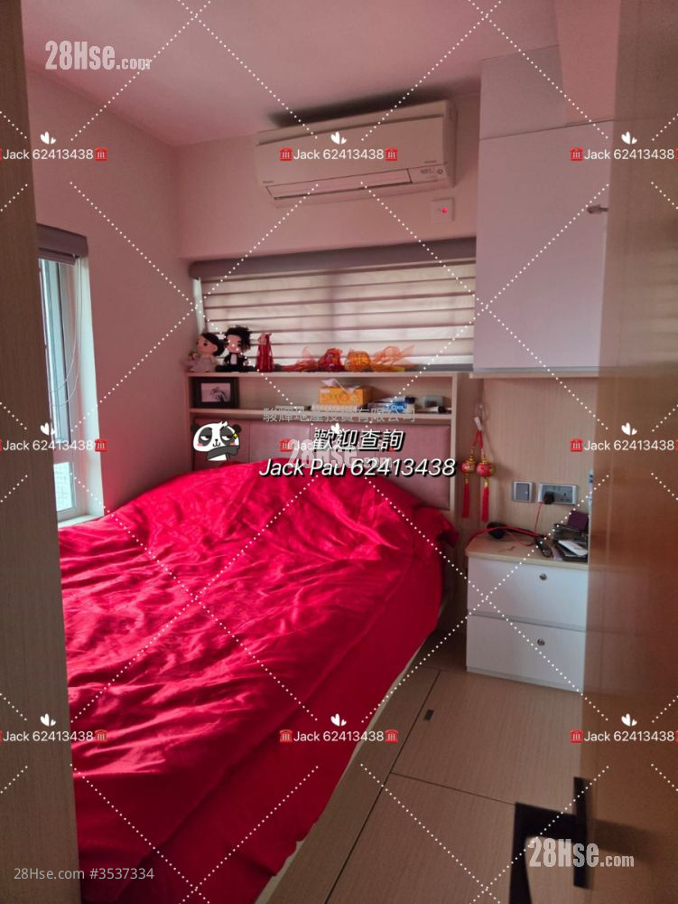 Jade Court Sell 2 Bedrooms , 1 Bathroom 410 ft² ( 38.1 m² )
