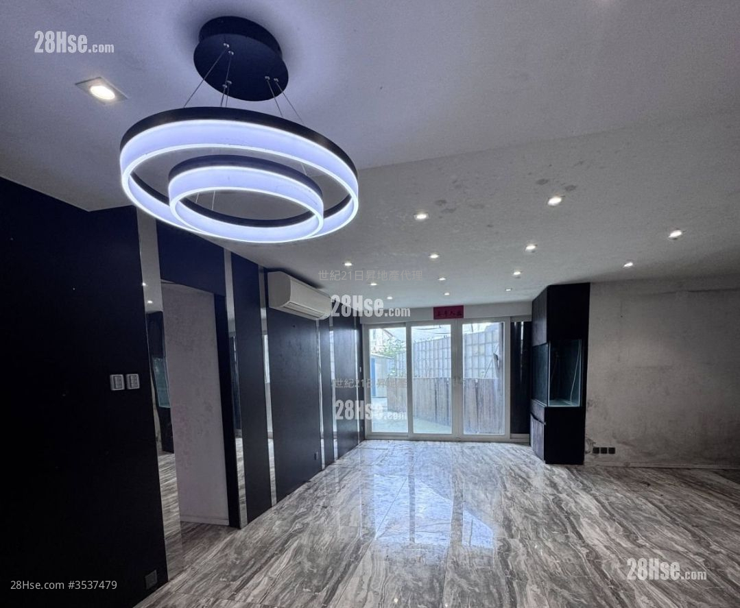 City Garden Sell 4 Bedrooms , 2 Bathrooms 1,131 ft² ( 105.1 m² )
