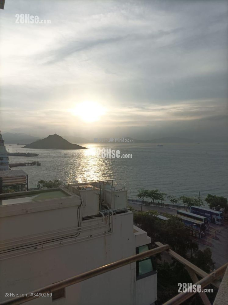 Wah Po Building Rental 3 Bedrooms , 1 Bathroom 415 ft² ( 38.6 m² )