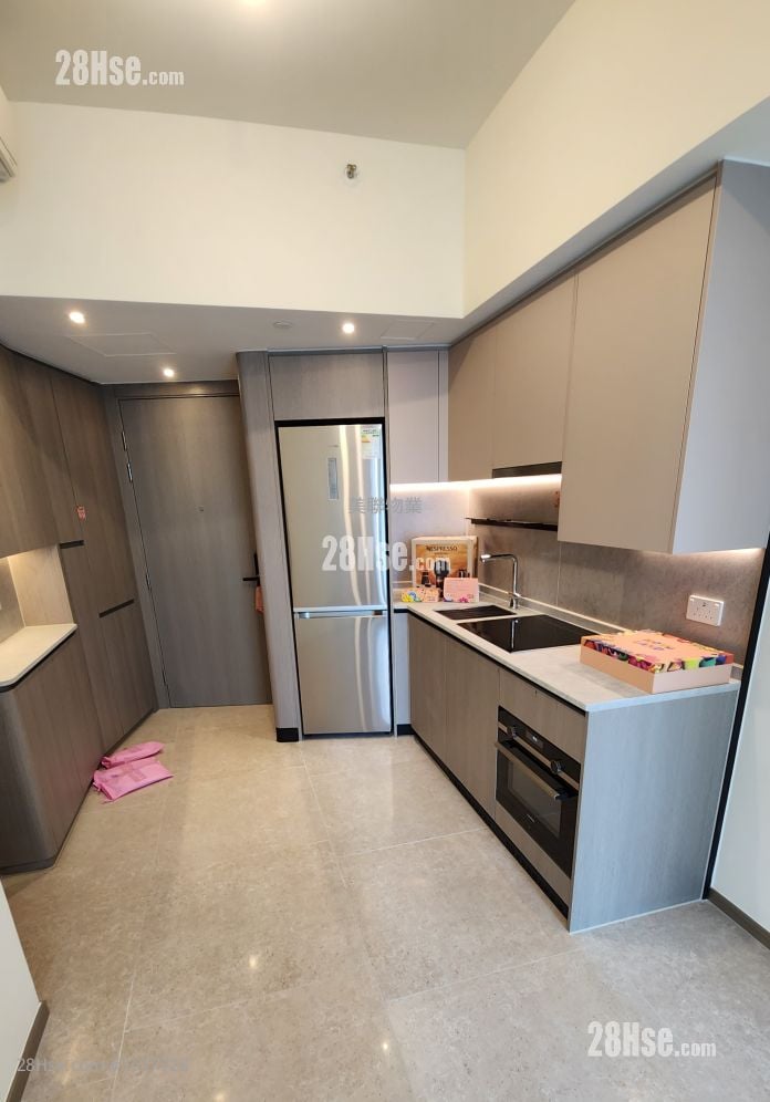 Novo Land Sell 2 Bedrooms , 1 Bathroom 416 ft² ( 38.6 m² )