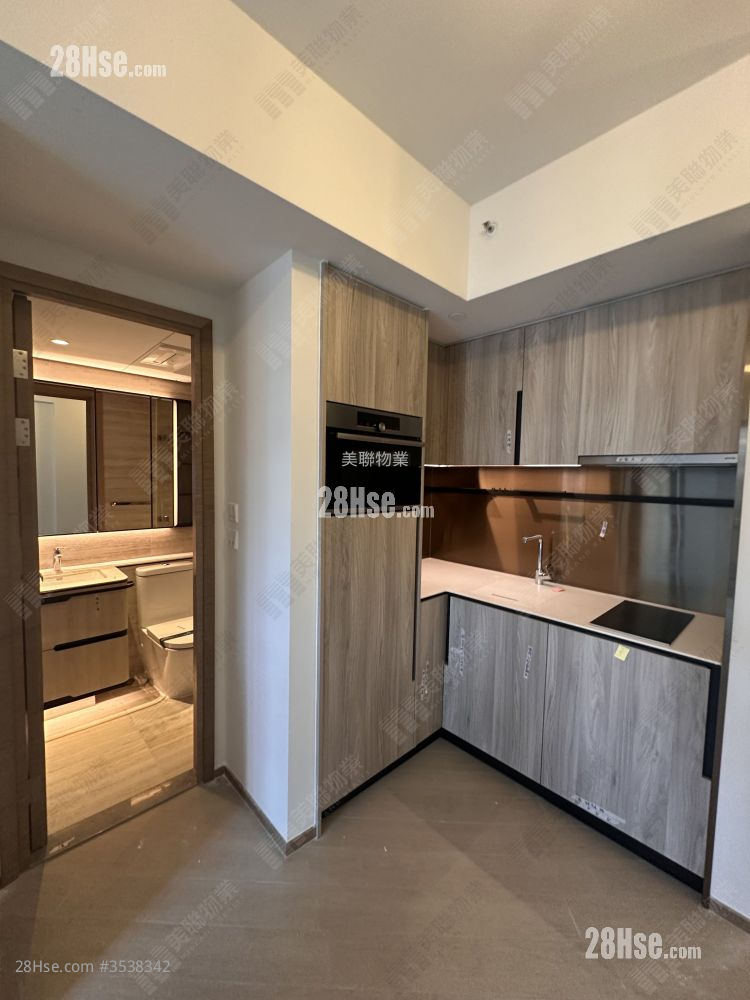 High Park Sell 1 Bedroom 338 ft² ( 31.4 m² )
