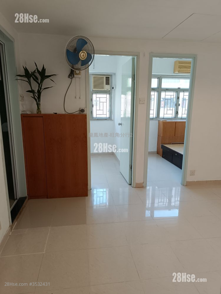 Cosmopolitan Estate Rental 2 Bedrooms , 1 Bathroom 320 ft² ( 29.7 m² )