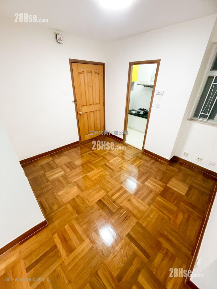 Wyler Garden Rental 2 Bedrooms , 1 Bathroom 372 ft² ( 34.6 m² )