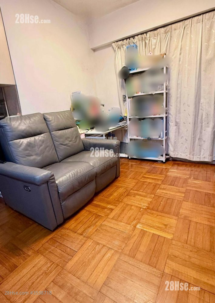 Metro Harbour View Sell 2 Bedrooms , 1 Bathroom 436 ft² ( 40.5 m² )