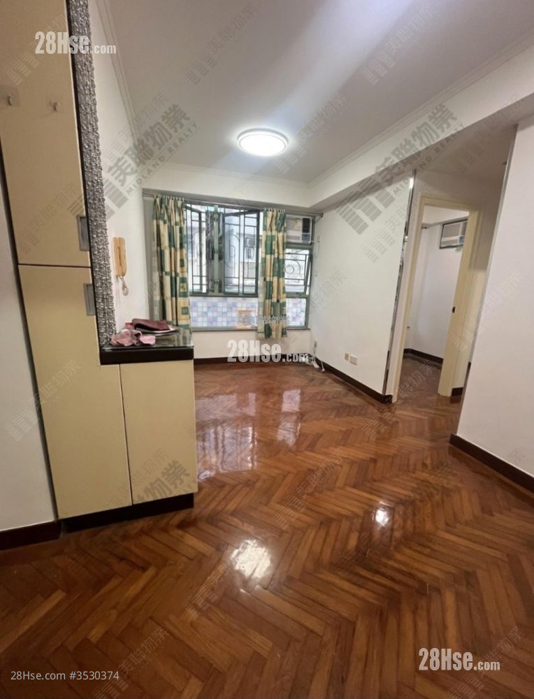 Kam Fung Court Rental 2 Bedrooms , 1 Bathroom 361 ft² ( 33.5 m² )