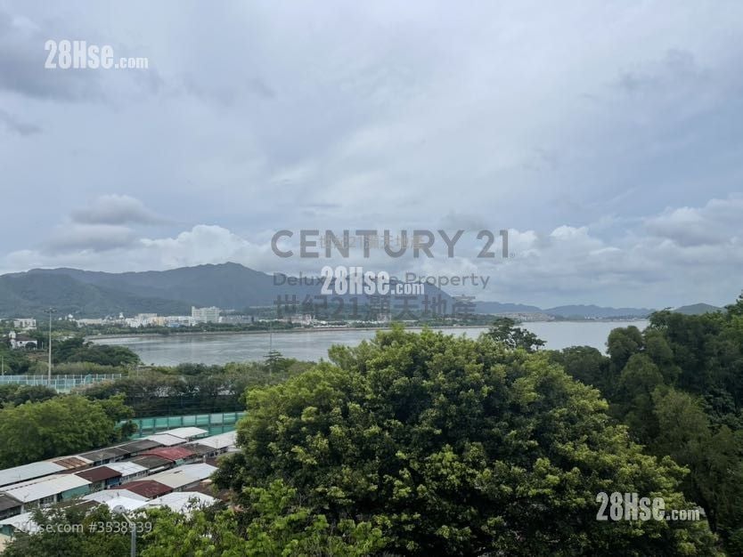 Chateau Royale Rental 3 Bedrooms , 4 Bathrooms 2,319 ft² ( 215.4 m² )