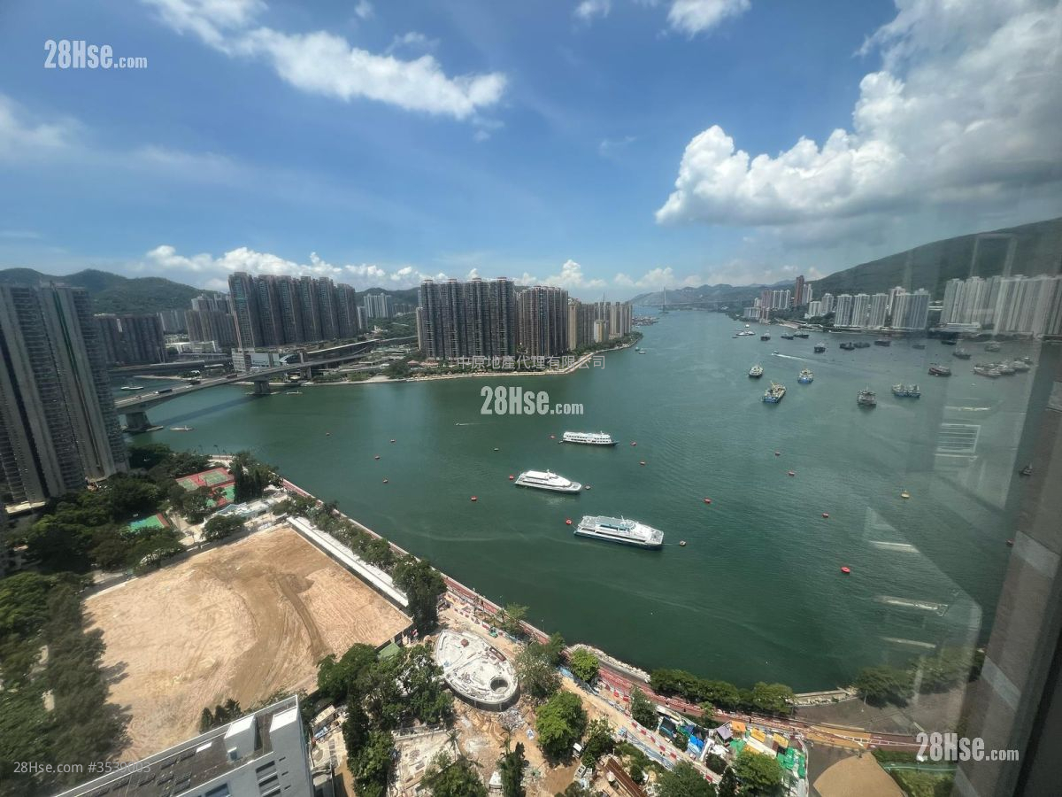 Waterside Plaza Sell 2 Bedrooms , 1 Bathroom 475 ft² ( 44.1 m² )