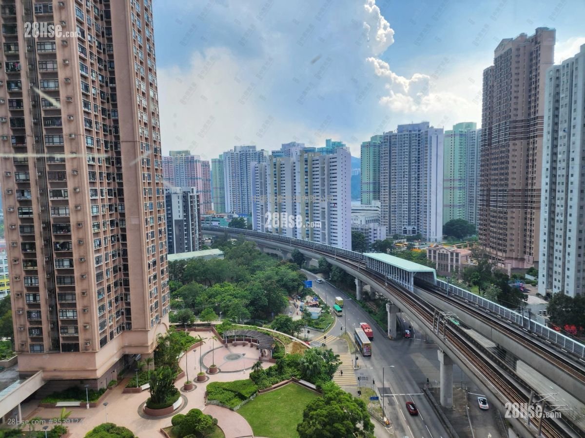 Sunshine City Sell 3 Bedrooms 618 ft² ( 57.4 m² )