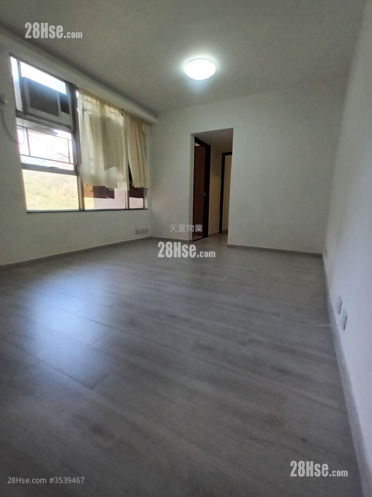 Prime View Garden Rental 460 ft² ( 42.7 m² )