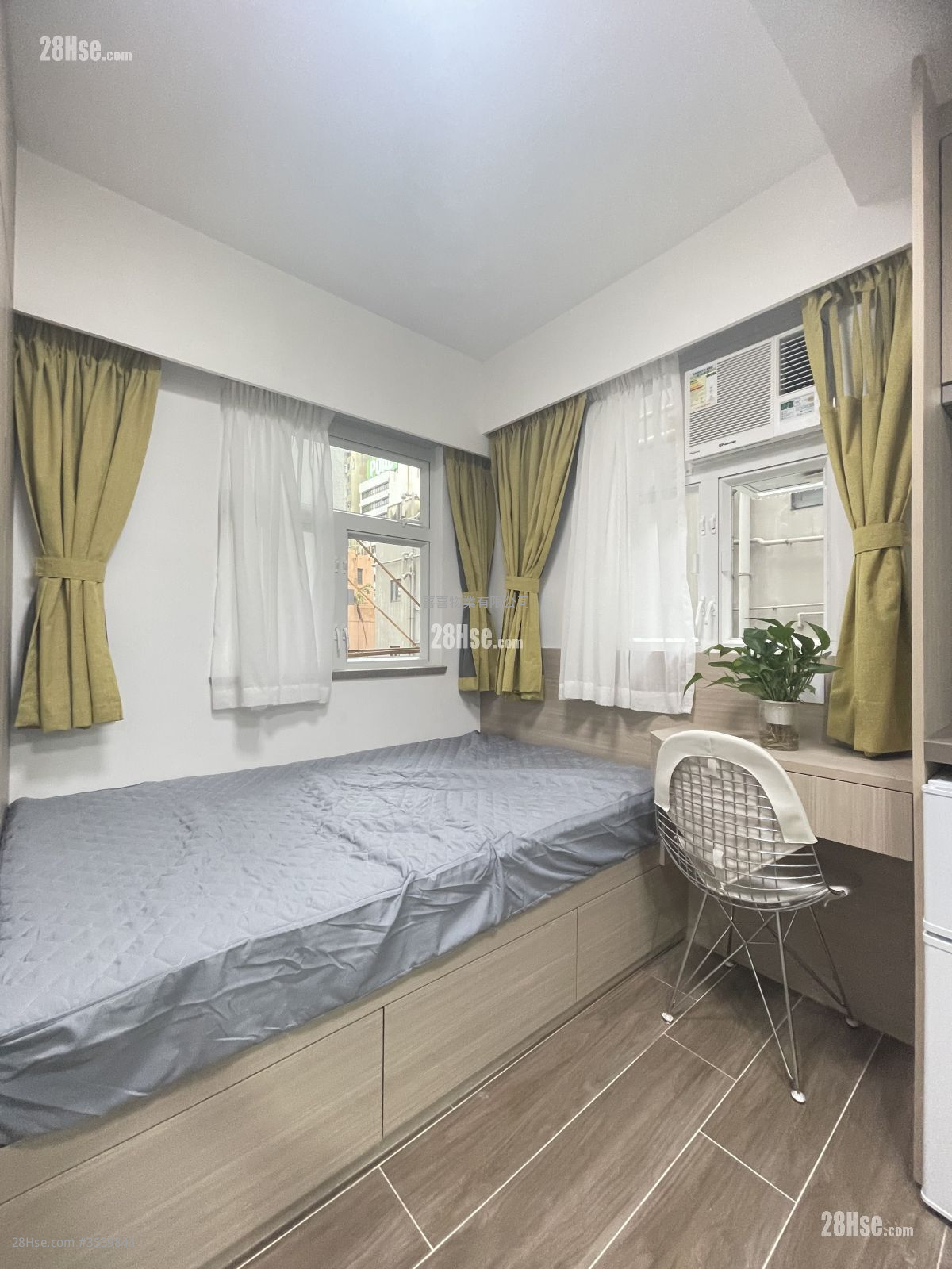 Apartment Rental Studio , 1 Bathroom 180 ft² ( 16.7 m² )
