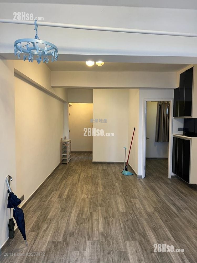 Piu Chun Building Rental 3 Bedrooms , 1 Bathroom 639 ft² ( 59.4 m² )