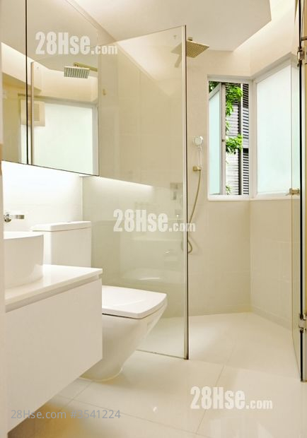 Windsor Court Rental 1 Bedroom , 1 Bathroom 335 ft² ( 31.1 m² )