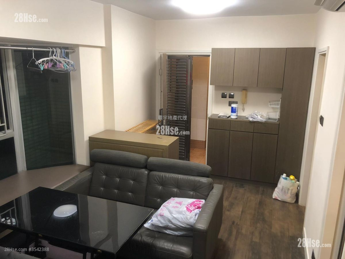 Parkland Villas Rental 2 Bedrooms , 1 Bathroom 389 ft² ( 36.1 m² )