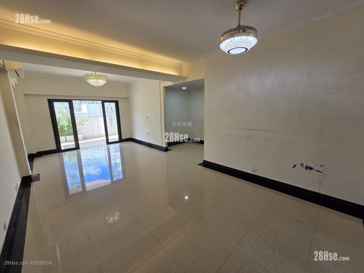 Kent Mansion Rental 3 Bedrooms , 2 Bathrooms 1,168 ft² ( 108.5 m² )