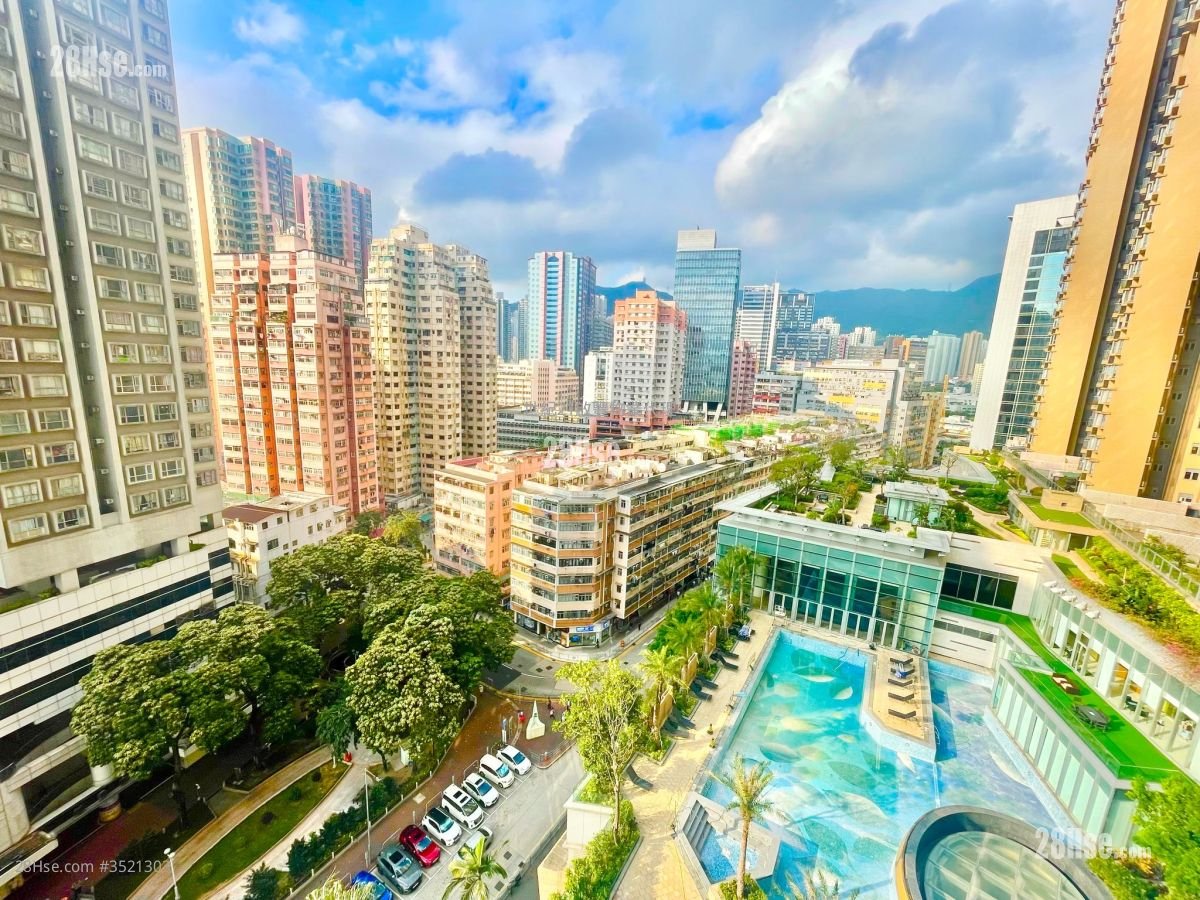 The Latitude Rental 2 Bedrooms , 1 Bathroom 542 ft² ( 50.4 m² )