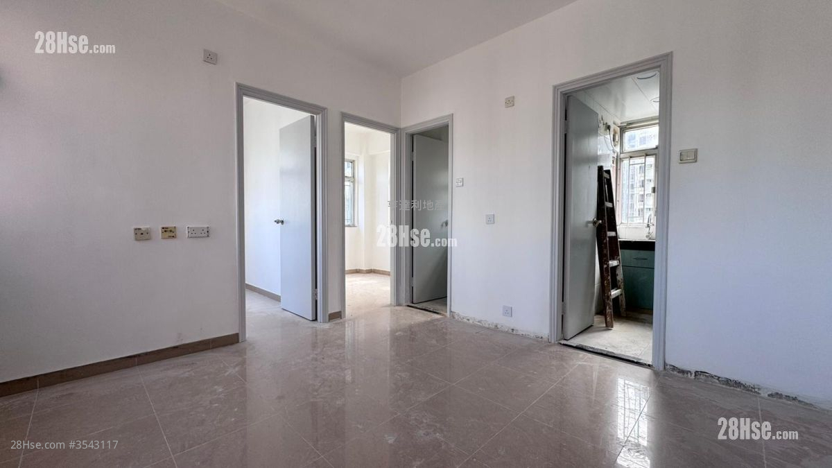 Kwok Hing Building Sell 2 Bedrooms , 1 Bathroom 337 ft² ( 31.3 m² )