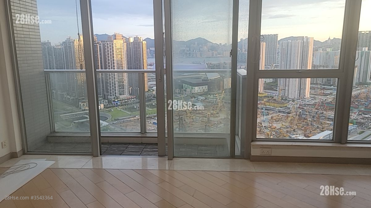 The Latitude Sell 4 Bedrooms , 3 Bathrooms 1,496 ft² ( 139.0 m² )