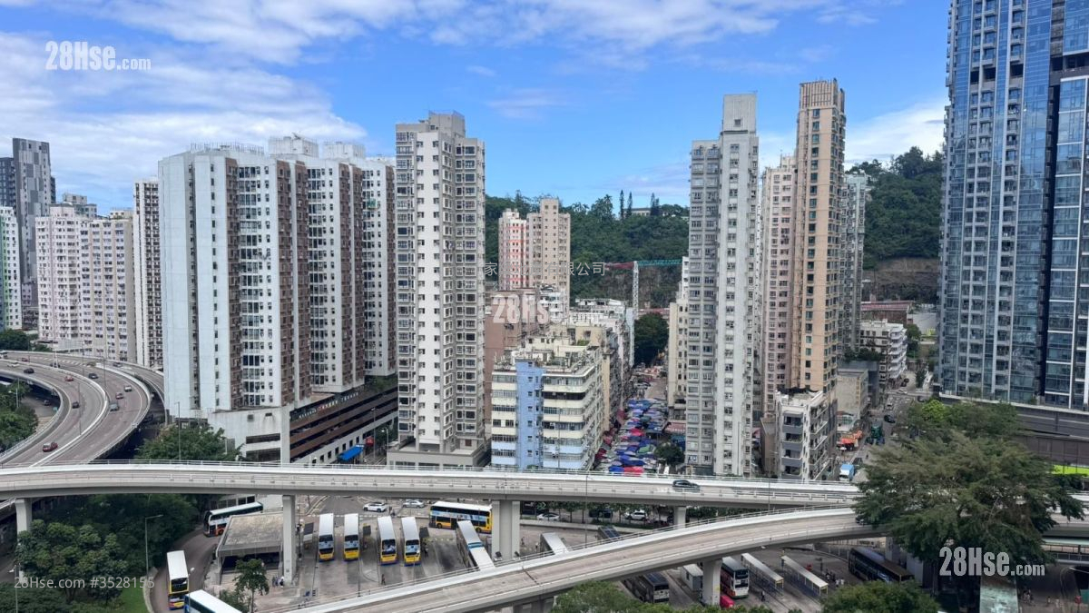 Kwok Hing Building Sell 2 Bedrooms , 1 Bathroom 338 ft² ( 31.4 m² )