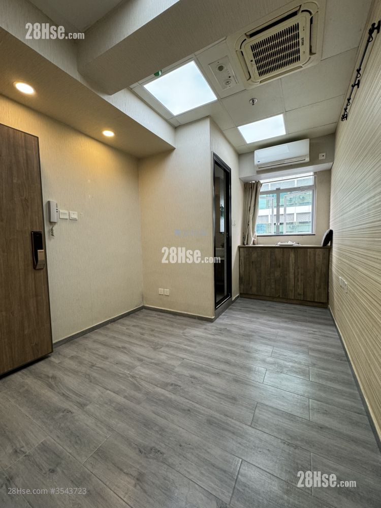 Kwai Fong Industrial Building Rental Studio , 1 Toilet 130 ft² ( 12.1 m² )